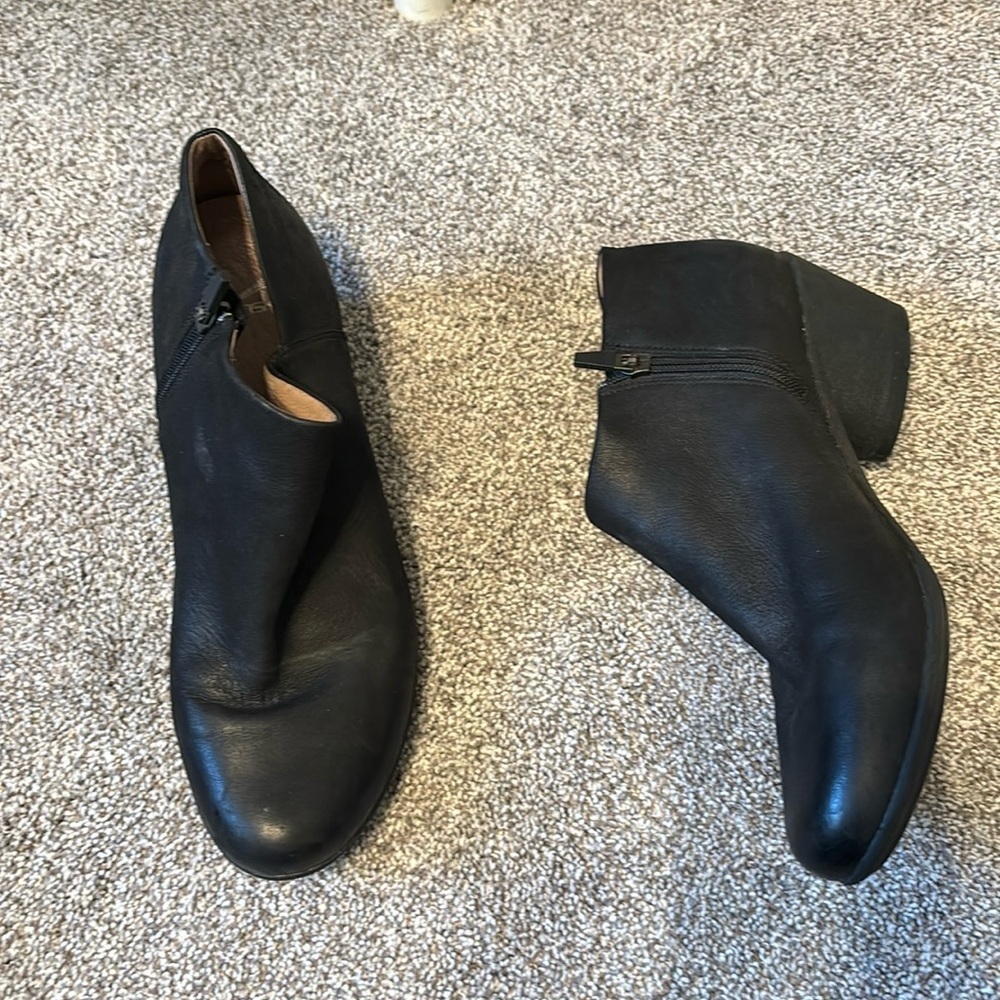 Dansko Rania Leather Zip Booties